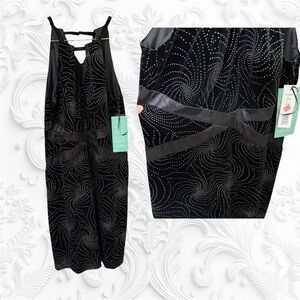 Scarlett Size 16 Black Velvet Starburst Sleeveless Cocktail Part Shift Dress NWT